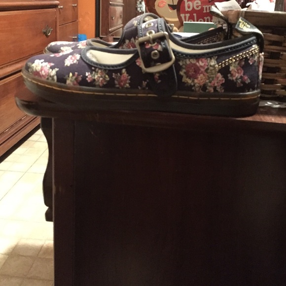 Dr martens cute floral flat shoes