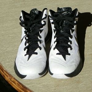 Barely Used Nike Women's Basketball Shoes