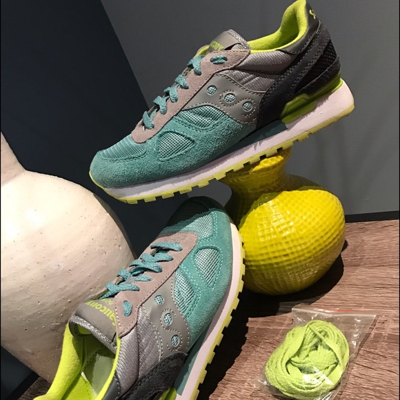 Women's Saucony Shadow sneakers