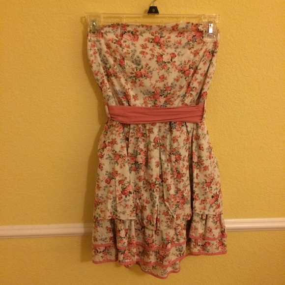 Cute Annabelle Pastel Floral Dress