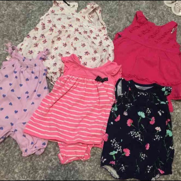 Newborn dresses and rompers - Picture 1 of 1