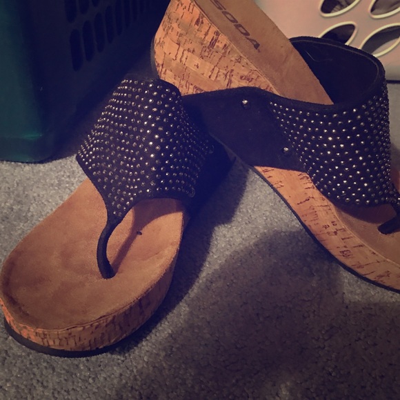 Size 10 sandals