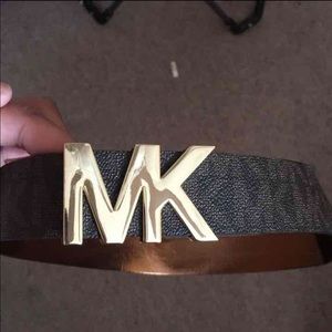 Michael Kors belt size Large