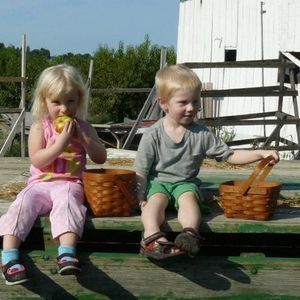 Meet your Posher, Suzanne