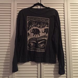 Throw back long sleeve tee