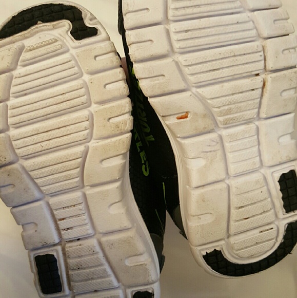 Ninja turtles Toddler boy shoes size 5 - Picture 2 of 4