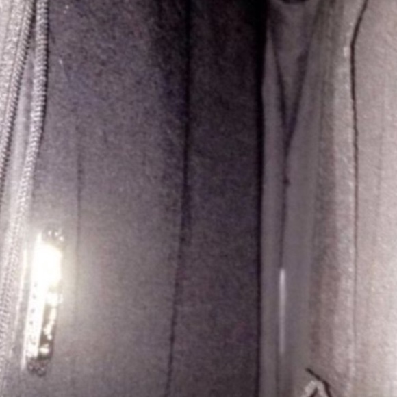 NWT Business Savvy beige, black and white purse ! - Picture 4 of 4