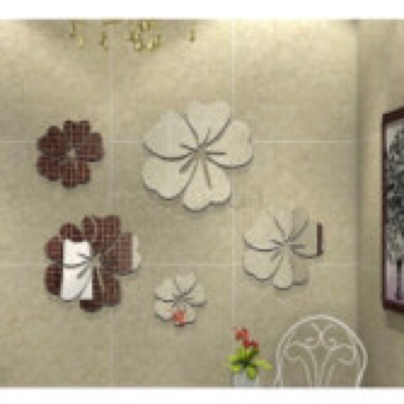Flower wall decorations - Picture 1 of 1