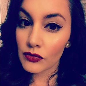 Meet your Posher, Vanessa