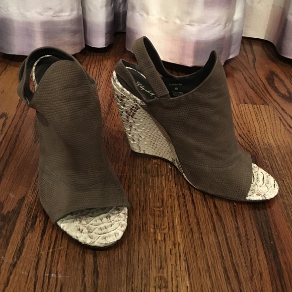 Elizabeth and James wedges