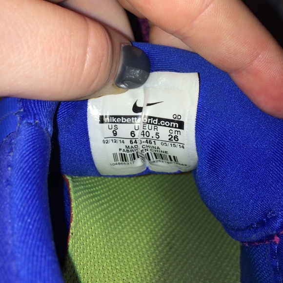 nike free runs - Picture 2 of 4