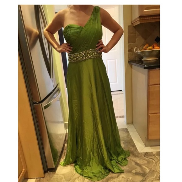 Terani Couture Formal gown