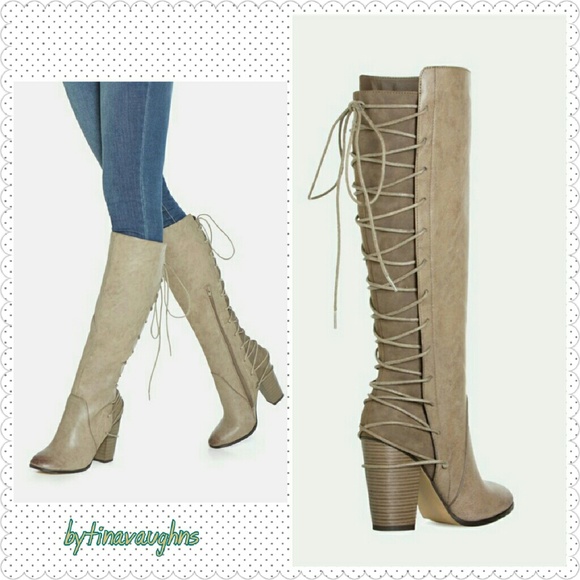 Shoe Dazzle Shoes - 🆕Rola Grey Boots 🎉2HP