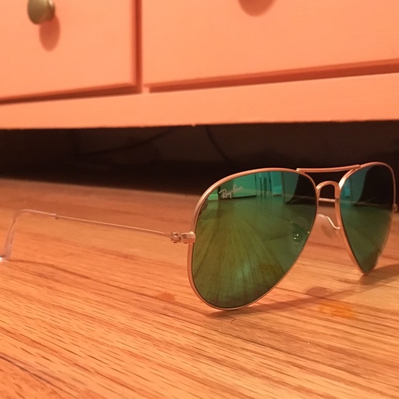 Ray Ban Aviator Flash Lense Gold Green Flash