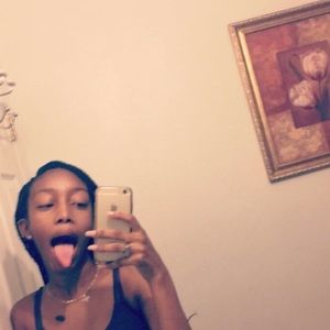 Meet your Posher, Kyra