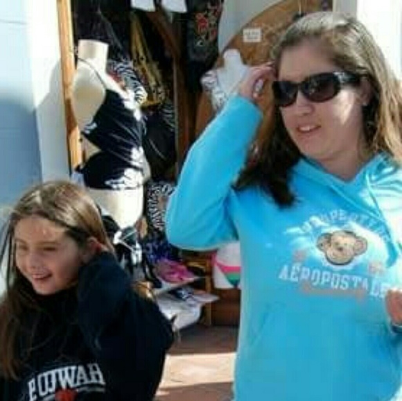 Meet your Posher, Caroline - Picture 2 of 6