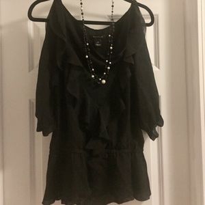 Black house White market 100% silk ruffle blouse