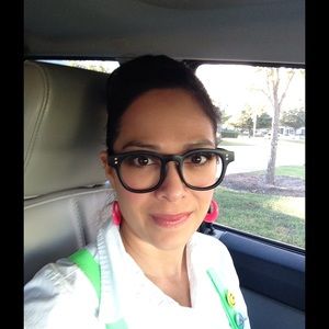 Meet your Posher, Melissa