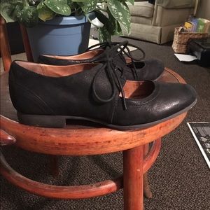 Clarks leather peep oxfords