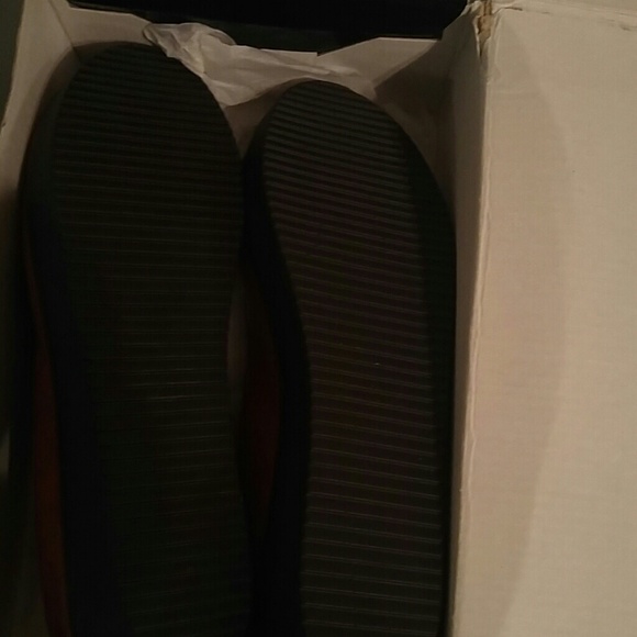 Shoes BRANDNEW - Picture 4 of 4