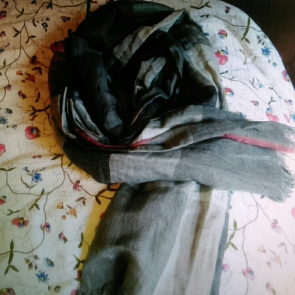 Burberry mega check linen silk scarf