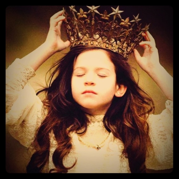 Meet your Posher, Pamela