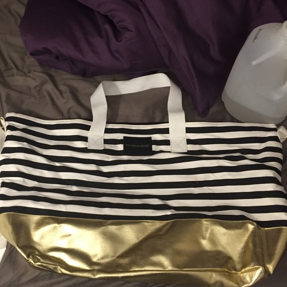 Victoria secret tote