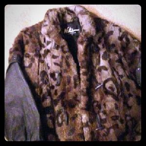 Niki fox fur like new