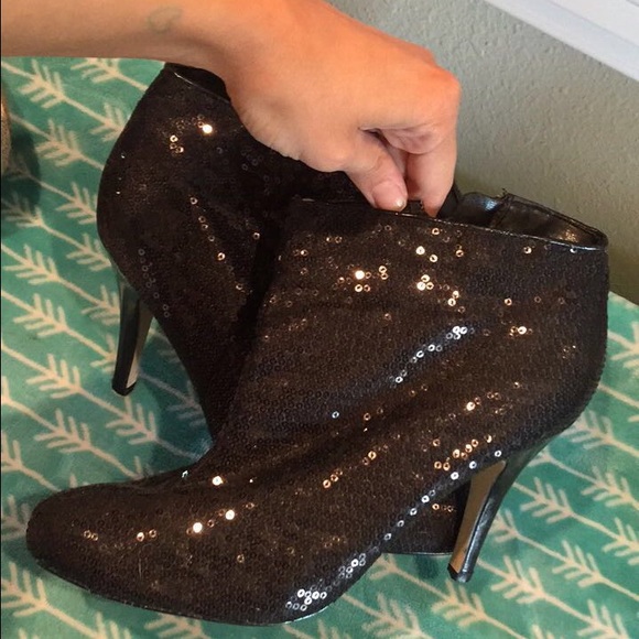 F21 Black sequin booties
