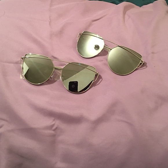 Sunglasses grey