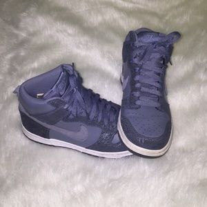 Woman's Nike shoes