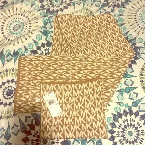 Michael Kors scarf