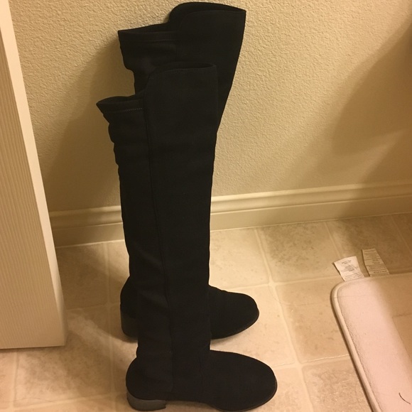 Stuart Weiztzman reserve boots