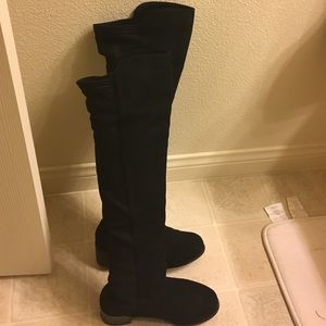 Stuart Weiztzman reserve boots