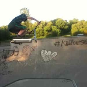 Meet your Posher, Cameron