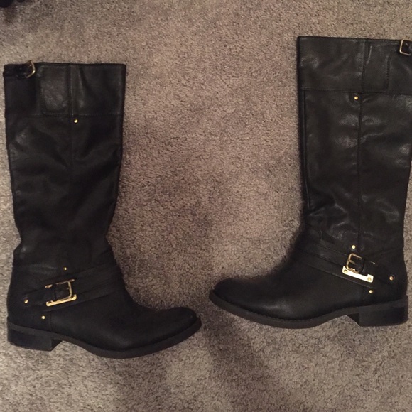 Riding boots