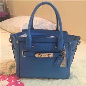 NWT COACH SWAGGER 21