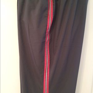 Women's size 3 XL gray wind pants.