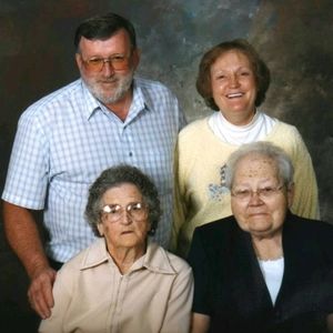 Meet your Posher, Chloe