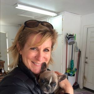 Meet your Posher, Julie