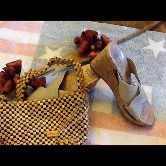 🎁the Sak  thick beaded,cute goes with all - Picture 3 of 4