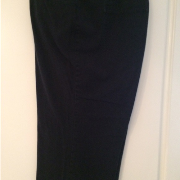 Women's size 22 black pants.
