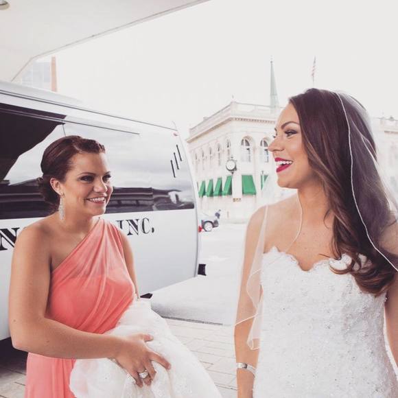 Meet your Posher, Colleen - Picture 1 of 1