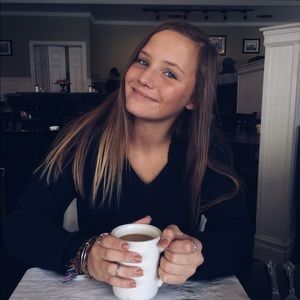 Meet your Posher, Bella