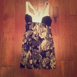 XS black and white dress