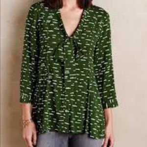 Anthropologie tie-neck swing blouse in green small