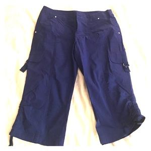 INC. Blue cargo capris