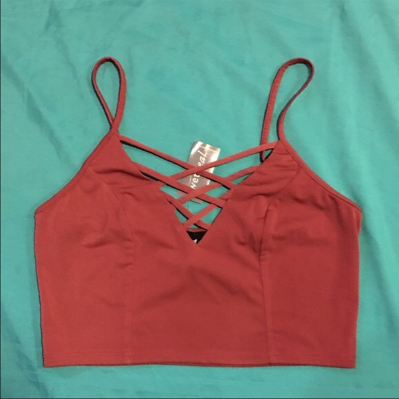 BRAND NEW CROP TOP💕