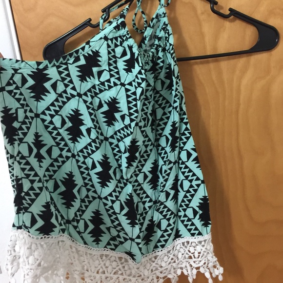 Halter neck, tie, top.