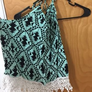 Halter neck, tie, top.